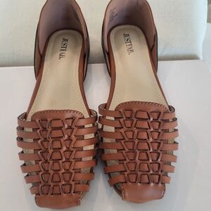 JustFab Women's Tan Woven Flats Size 6